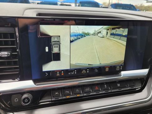 Used 2024 Chevrolet Silverado 1500 High Country w/ High Country Premium Package image 28