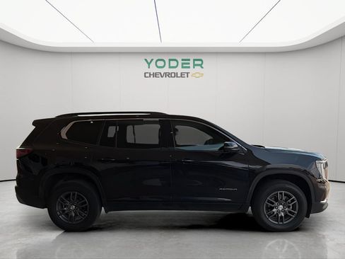 Used 2025 GMC Acadia Elevation AWD/4WD image 4