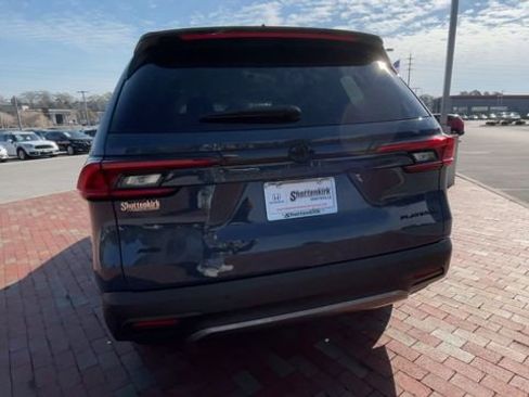 Used 2025 Toyota Grand Highlander AWD image 8
