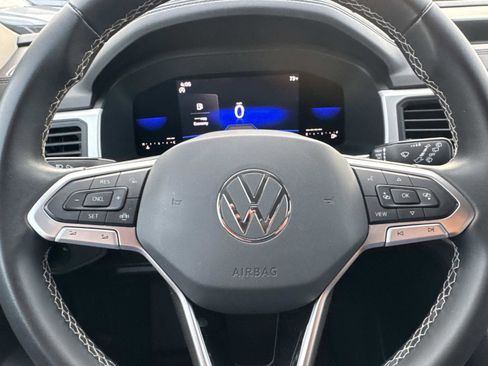 Certified 2023 Volkswagen Atlas SE image 16