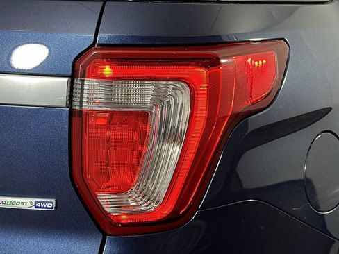 Used 2016 Ford Explorer Platinum AWD/4WD image 26