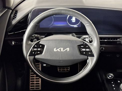Certified 2023 Kia Niro Wave w/ Wave Preserve Package FWD image 14