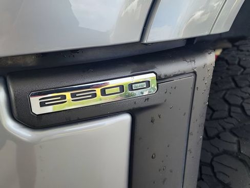 Used 2024 GMC Sierra 2500 AT4 w/ AT4 Premium Plus Package AWD/4WD image 20