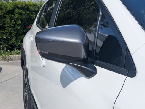 Used 2024 Subaru Crosstrek 2.5i Limited w/ Crosstrek Mirror Package AWD/4WD image 12