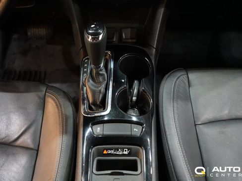 Used 2017 Chevrolet Cruze Premier image 17