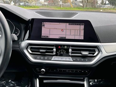 Used 2021 BMW 330i Sedan w/ Driving Assistance Package image 8