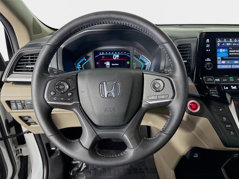 Used 2023 Honda Odyssey EX-L image 13