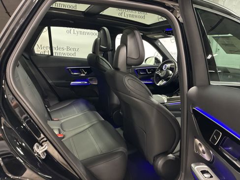 New 2026 Mercedes-Benz GLC 300 4MATIC image 13