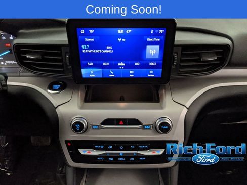 Certified 2023 Ford Explorer XLT w/ Class IV Trailer Tow Package image 8