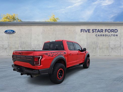 Certified 2018 Ford F150 Raptor w/ Equipment Group 802A Luxury image 8