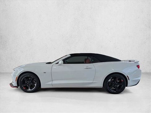 Used 2020 Chevrolet Camaro LT RWD image 8