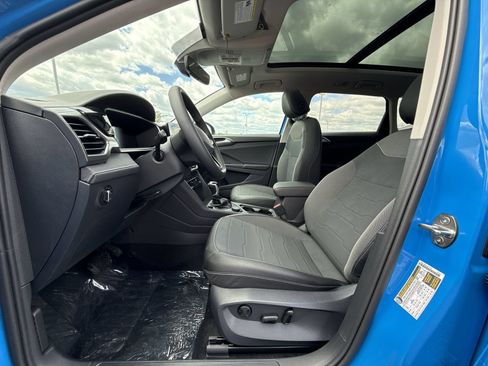 New 2026 Volkswagen Taos SE AWD/4WD image 13