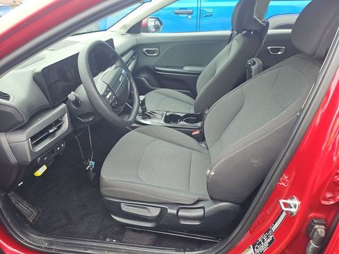 Used 2025 Kia K4 LXS image 4