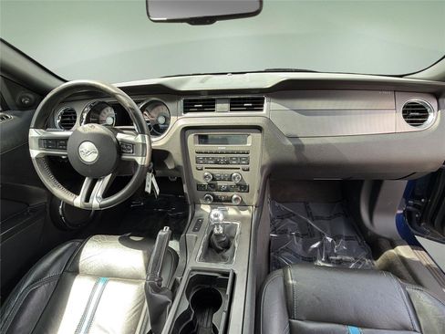 Used 2011 Ford Mustang GT Premium w/ Comfort Pkg RWD image 20