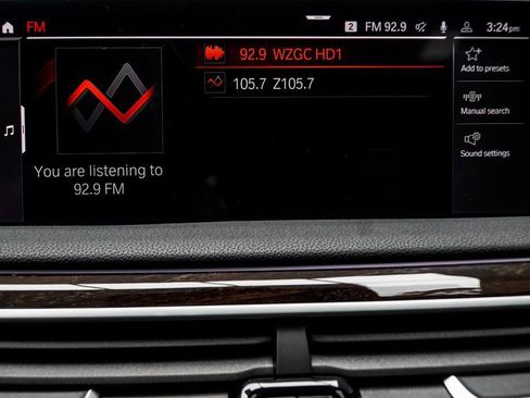 Used 2021 BMW 740i xDrive w/ M Sport Package AWD/4WD image 23