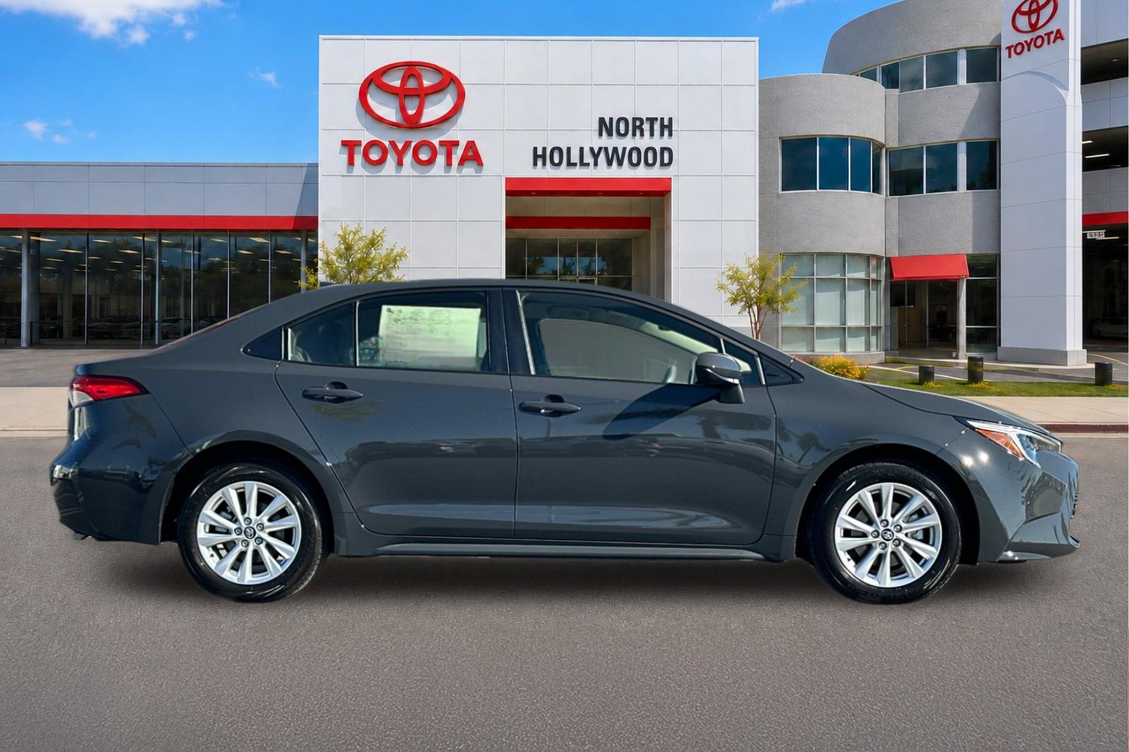 New 2027 Toyota Corolla LE FWD image 7