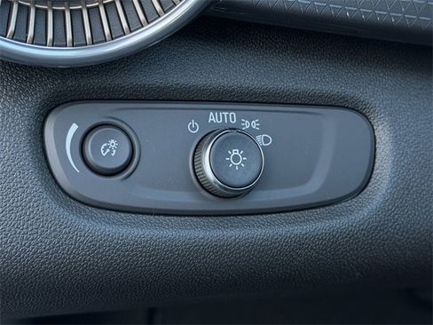 New 2026 Chevrolet Trax ACTIV w/ Driver Confidence Package image 18