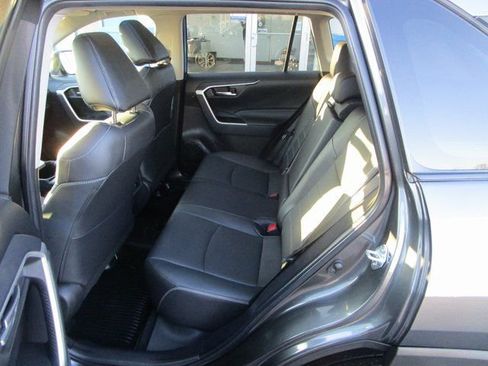 Used 2023 Toyota RAV4 XLE Premium image 21