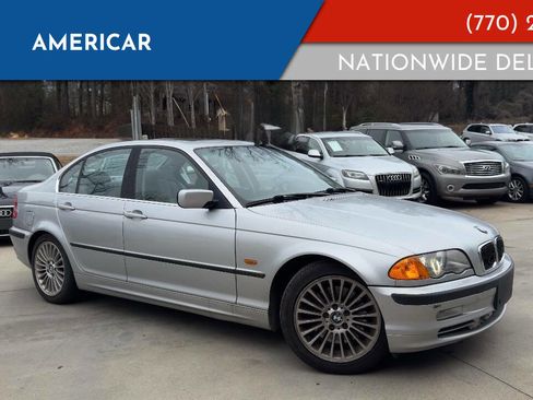 Used 2001 BMW 330i Sedan image 1