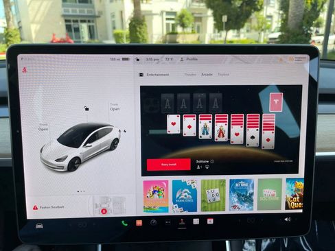 Used 2020 Tesla Model 3 Standard Range Plus RWD image 16