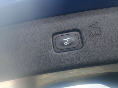 Certified 2024 Ford Edge SEL w/ Convenience Package image 12