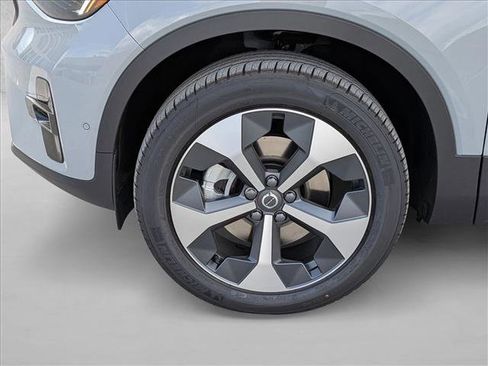 New 2026 Volvo XC40 B5 Plus w/ Protection Package Premier image 10