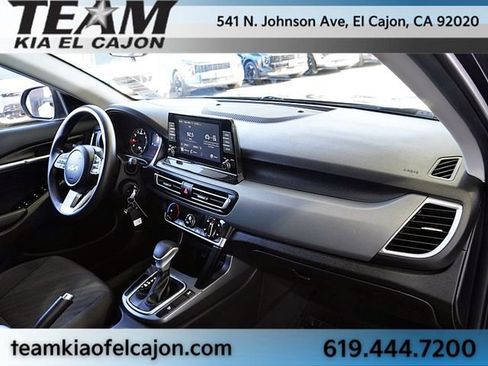 Certified 2022 Kia Seltos LX image 10
