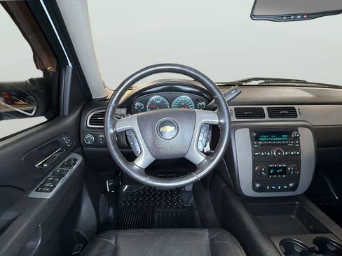 Used 2012 Chevrolet Silverado 2500 LTZ w/ LTZ Plus Package AWD/4WD image 17