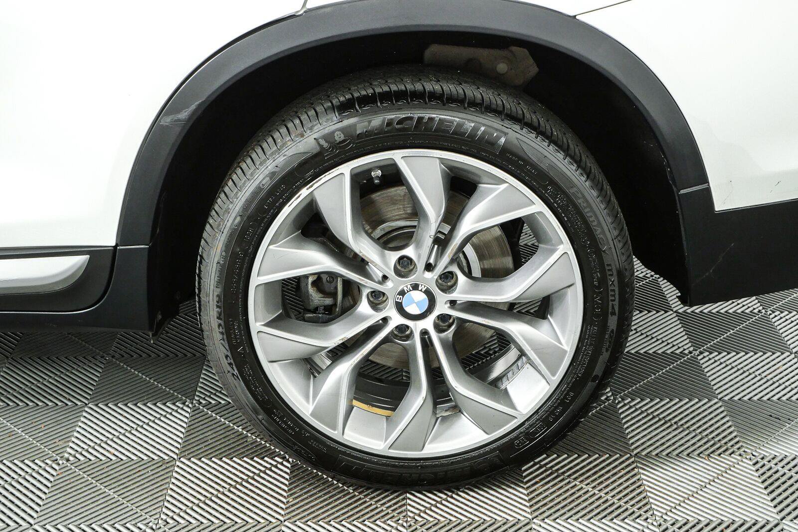Used 2016 BMW X3 sDrive28i RWD image 36