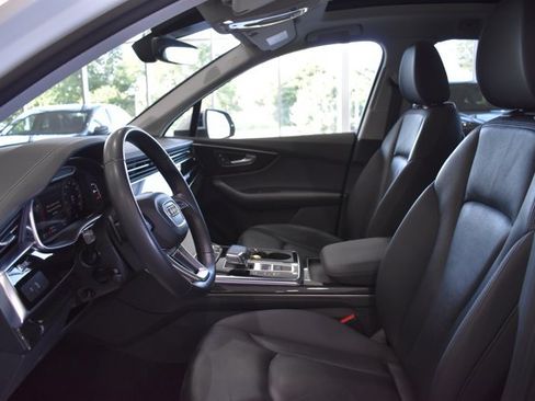 Used 2023 Audi Q7 3.0T Premium Plus AWD/4WD image 16