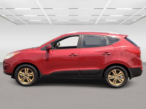 Used 2011 Hyundai Tucson GLS FWD image 2