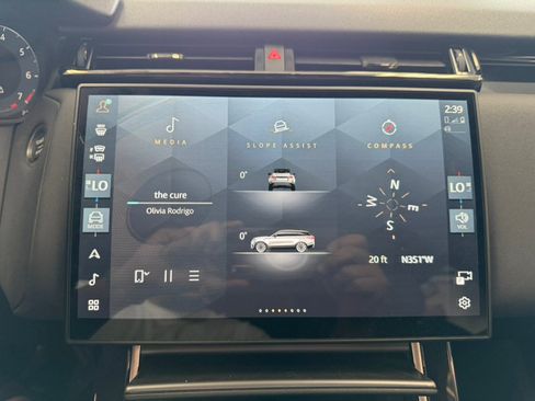 Used 2025 Land Rover Range Rover Velar Dynamic SE AWD/4WD image 45