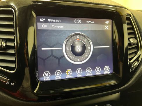 Used 2021 Jeep Compass Limited AWD/4WD image 25
