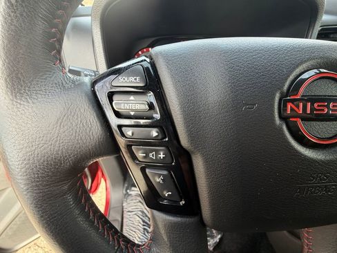 Used 2024 Nissan Frontier PRO-4X w/ Pro Convenience Package AWD/4WD image 23