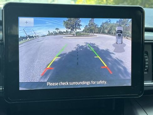 Used 2021 Ford Explorer XLT w/ Equipment Group 202A image 19