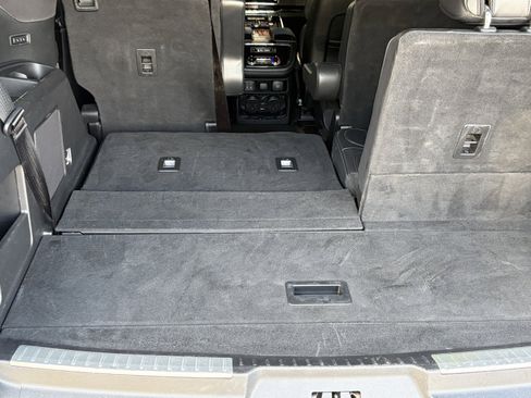 Used 2019 Lincoln Navigator Reserve AWD/4WD image 27
