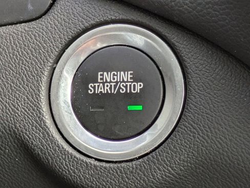 Used 2024 Chevrolet Equinox LT image 30