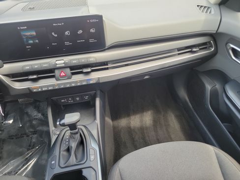Used 2025 Kia K4 FWD image 17