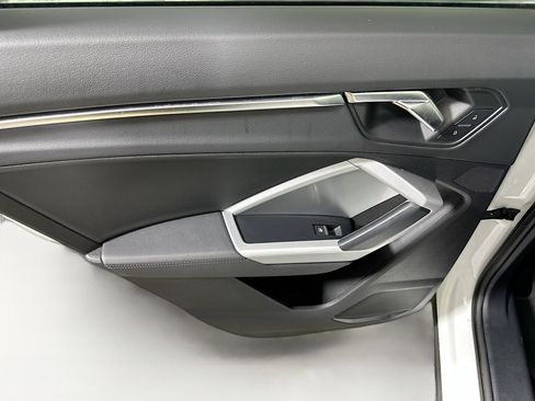 Used 2023 Audi Q3 2.0T Premium image 25