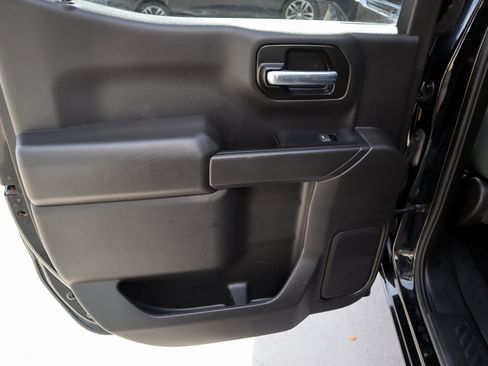 Used 2022 Chevrolet Silverado 1500 LT image 17