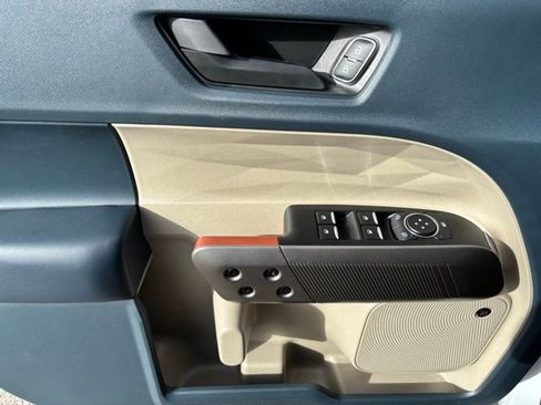 New 2026 Ford Maverick Lariat image 11