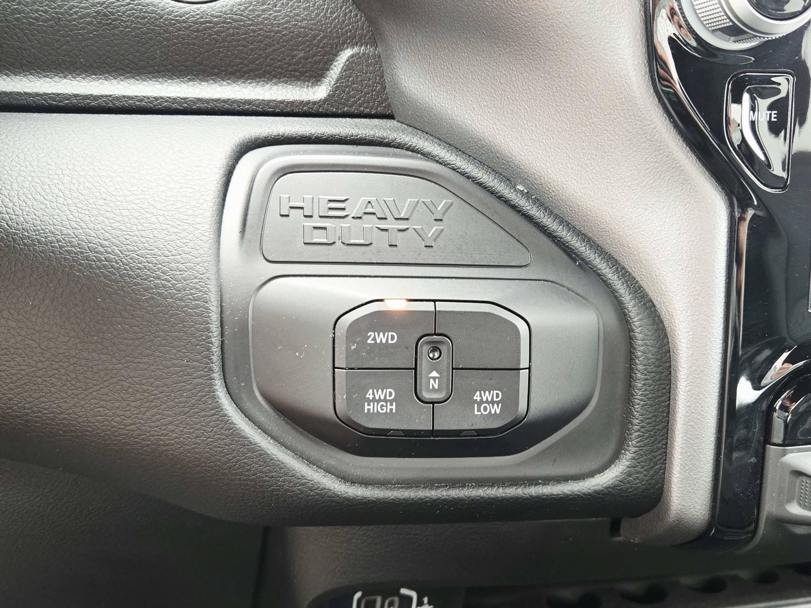 Used 2026 RAM 2500 Big Horn AWD/4WD image 32