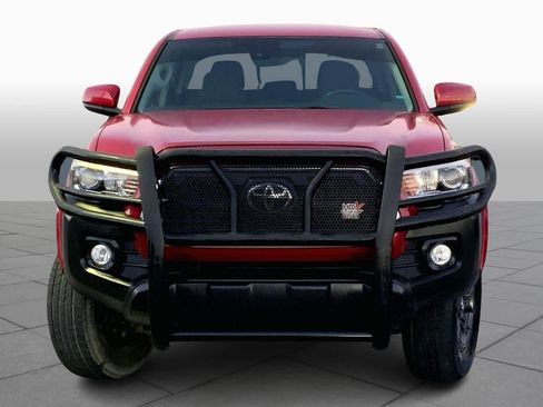 Used 2018 Toyota Tacoma SR5 image 3