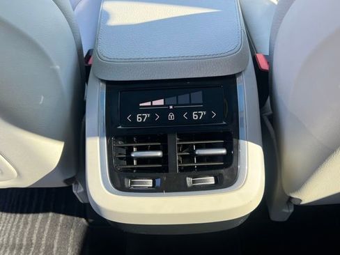 Used 2019 Volvo XC90 T6 Momentum w/ Advanced Package image 15