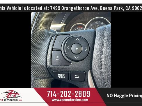 Used 2015 Toyota Corolla LE FWD image 28