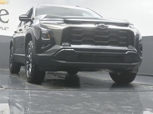 New 2026 Chevrolet Equinox ACTIV w/ Convenience Package III FWD image 3