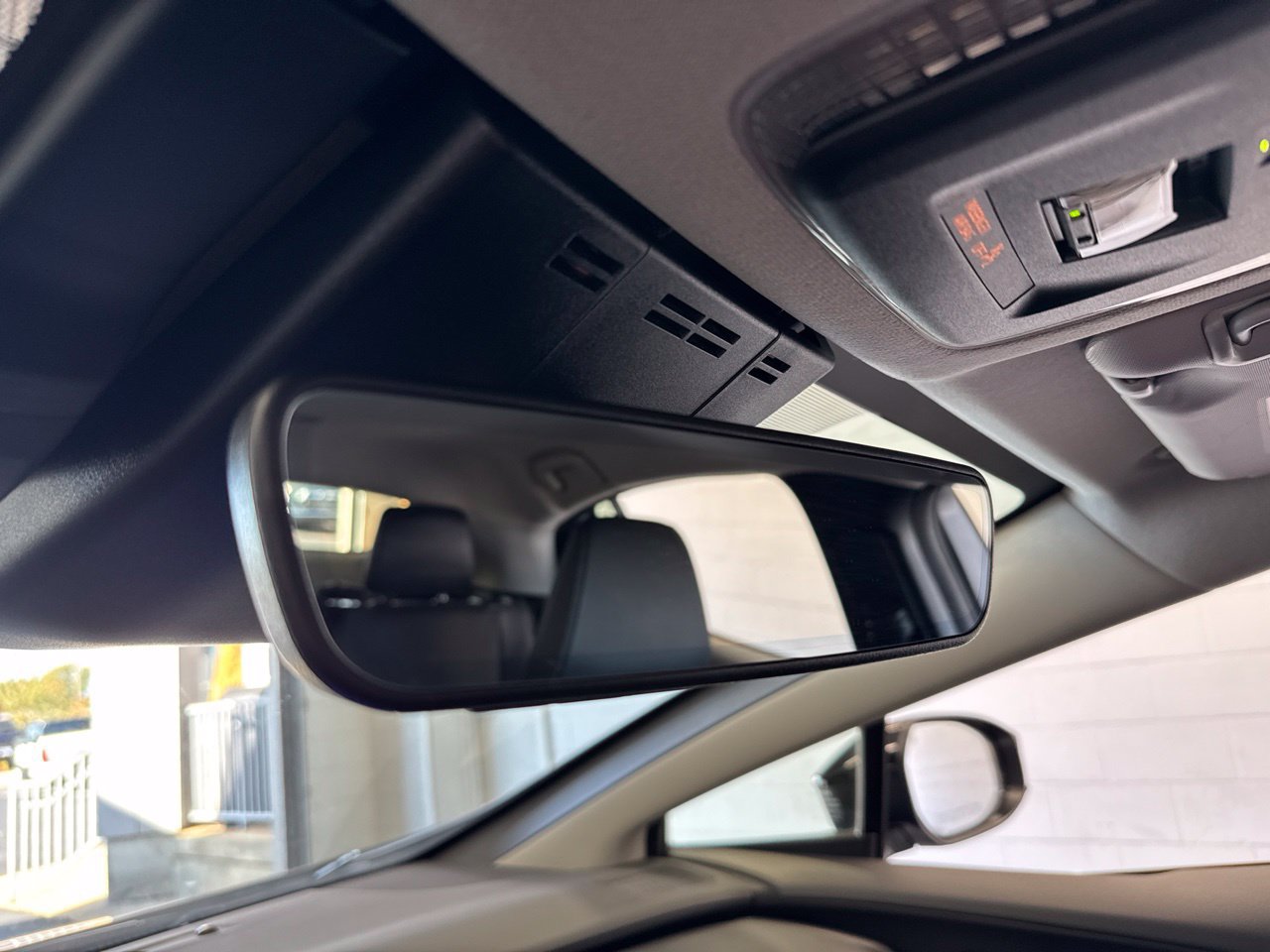 Certified 2026 Toyota Prius XLE AWD/4WD image 31