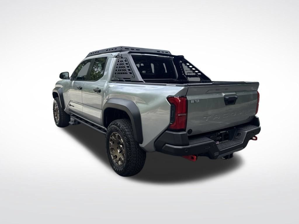 Used 2025 Toyota Tacoma 4x4 Double Cab Hybrid image 7