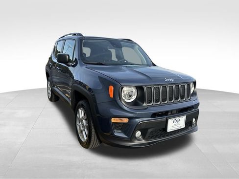 Used 2022 Jeep Renegade Latitude image 19