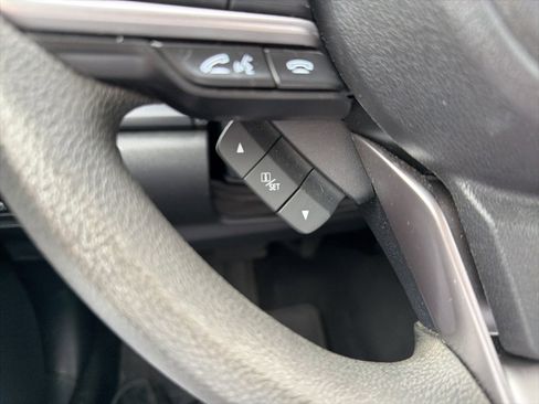 Used 2023 Subaru Forester Base image 31